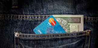 Decyzje kredytowe Polaków