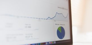 Praca przez Internet jako pierwsza praca