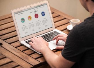 Jak zarobić pieniądze przez internet? Jak zarobić pieniądze przez internet?