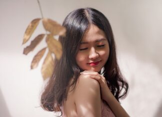 Jak zmyć farbę do włosów ze skóry?