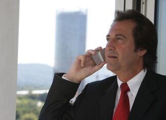 Jak dodzwonić się do Plusa