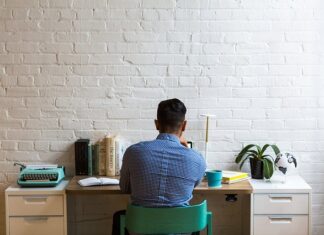 Jak pisać pracę licencjacką