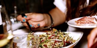 Jak zdjąć boczek z drzwi BMW e36?