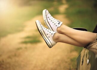 Co zrobić żeby samochód strzelał z wydechu?