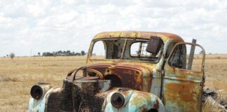 Jak naprawić skorodowane nadkole?