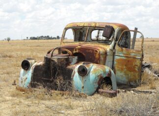 Jak naprawić skorodowane nadkole?