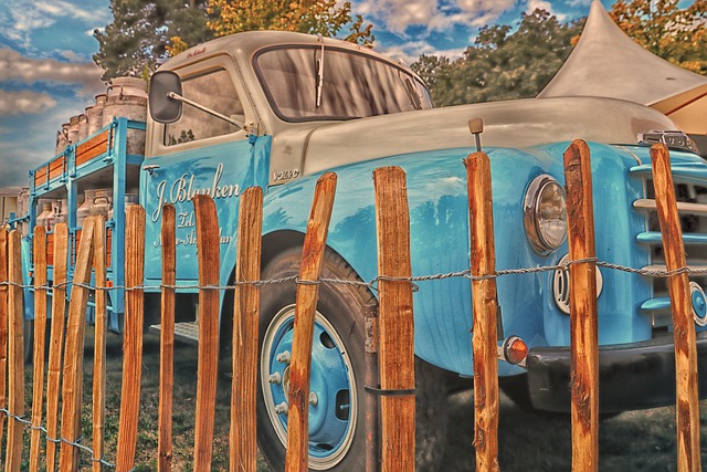 Jak otworzyć maskę w Volvo? Jak otworzyć maskę w Volvo?