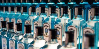 Czy można samemu zrobić wodę destylowaną?